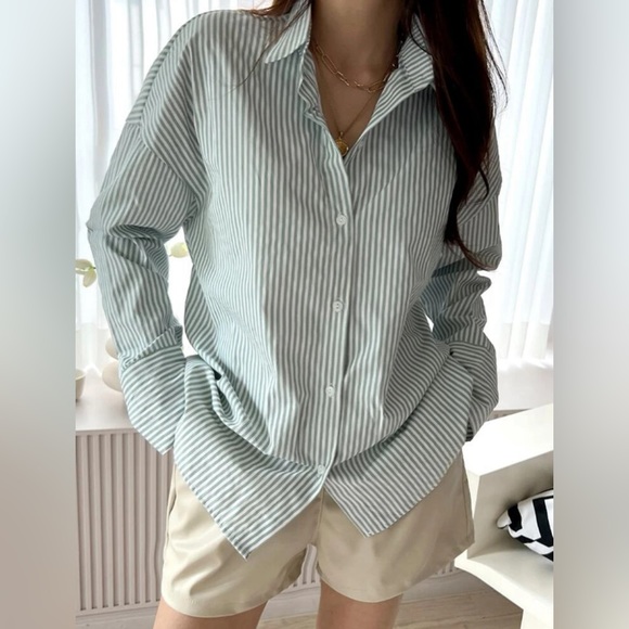SHEIN | DAZY | Button Shirt - Picture 2 of 3